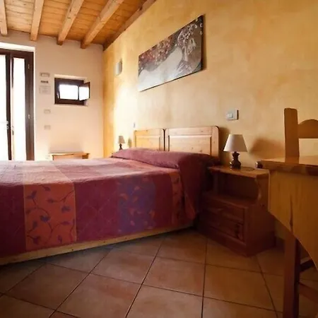 Le Sigalette Отель Salionze